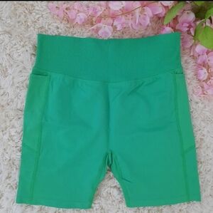Vs PINK Seamless Green Large Shorts Nwt